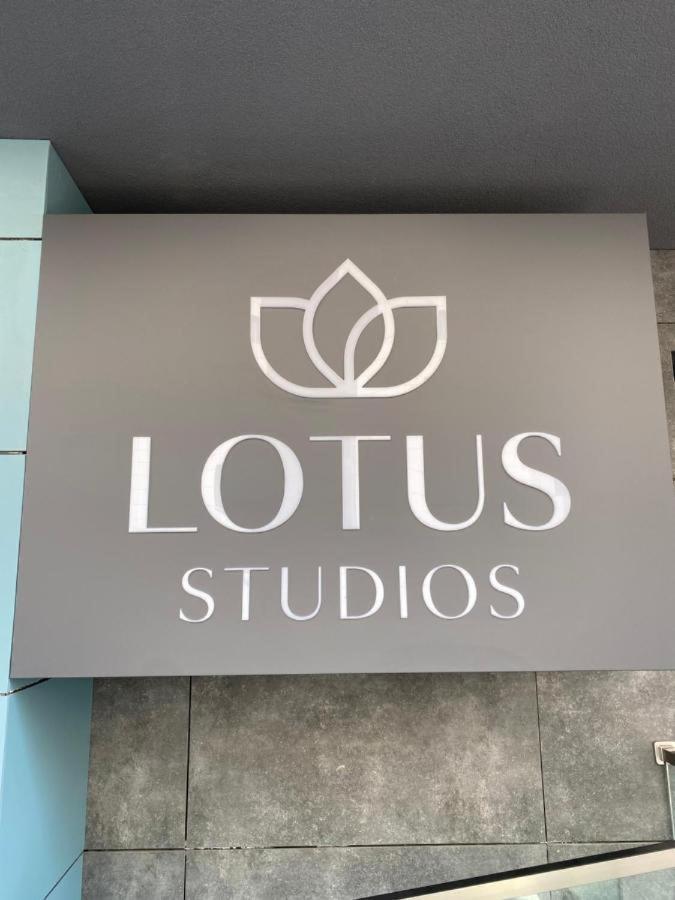 Lotus Studios Mamaia Εξωτερικό φωτογραφία